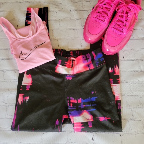 YOGA‎ PANTS - Picture 3 of 5